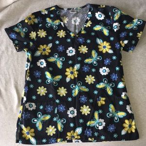 Women’s scrub top with butterflies/flowers. Small